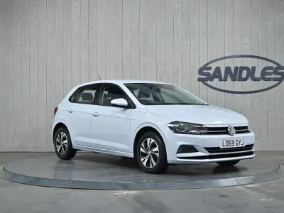 Used VW Polo SE 95 HP (69 kW) 2019 Silver Hatchback