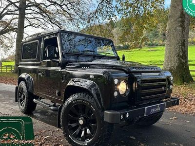 Used Land Rover Defender 124 HP (91 kW) 2015 Estate