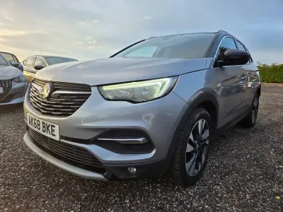 Used Vauxhall Grandland X Sport 130 HP (95 kW) 2018 Grey SUV