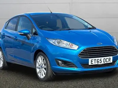 Usado Ford Fiesta Titanium 101 HP (74 kW) 2016 Azul Citadino