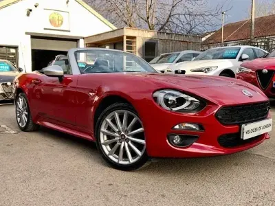 Używany Fiat 124 Spider Lusso Plus 140 KM (102 kW) 2017 Czerwony Kabriolet