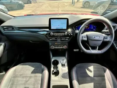 Used Ford Kuga ST-Line X 225 HP (165 kW) 2022 Red SUV