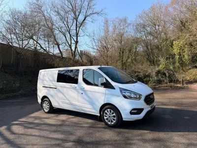 Usado Ford Transit Custom Limited 130 HP (95 kW) 2018 Branco Van