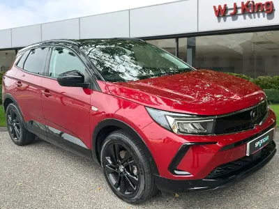 Used Vauxhall Grandland X S 130 HP (95 kW) 2023 Red SUV