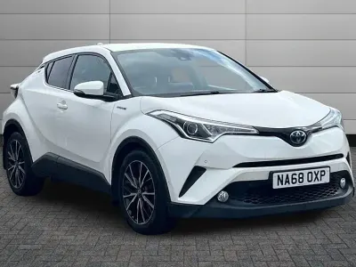 Used Toyota C-HR 120 HP (88 kW) 2018 Pure white SUV