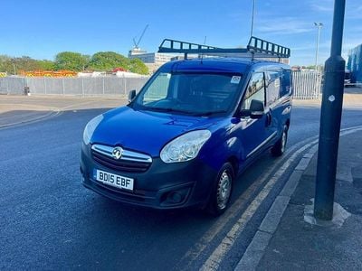 Used Vauxhall Combo 2015 Blue MPV