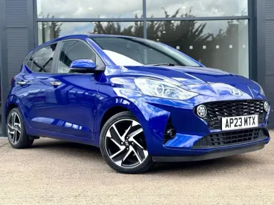 Used Hyundai i10 Premium 66 HP (48 kW) 2023 Instense blue Hatchback