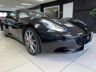 Used Ferrari California 490 HP (360 kW) 2011 Black Cabriolet
