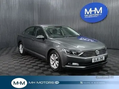 Usado VW Passat S 120 HP (88 kW) 2016 Cinzento Sedan