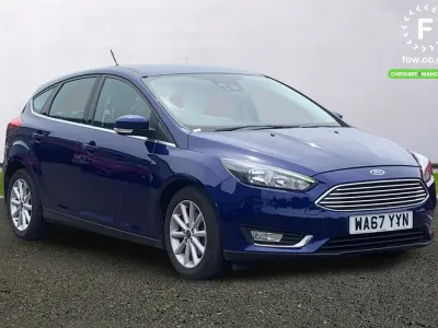 Used Ford Focus Titanium 125 HP (91 kW) 2017 Blue Hatchback