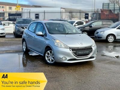 Used Peugeot 208 Active 68 HP (50 kW) 2013 Silver Hatchback