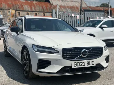 Used Volvo V60 R-Design 2022 White Estate