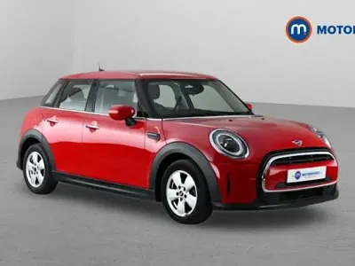 Used Mini Cooper Classic 136 HP (100 kW) 2022 Red Hatchback