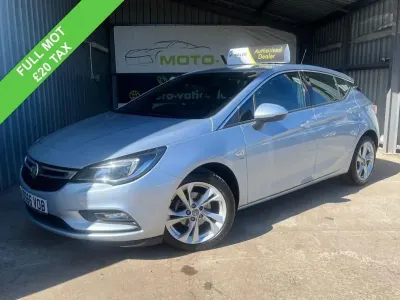 Second-hand Vauxhall Astra SRi 105 CP (77 kW) 2016 Argintiu Hatchback