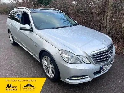 Usado Mercedes E250 Avantgarde 2010 Prateado Carrinha