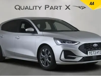 Gebraucht Ford Focus ST-Line 2023 Silber Kleinwagen