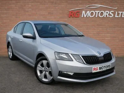 Używany Skoda Octavia SE Technology 115 KM (84 kW) 2018 Srebrny Hatchback