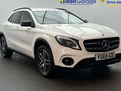 Used Mercedes GLA180 Urban 122 HP (89 kW) 2019 White SUV