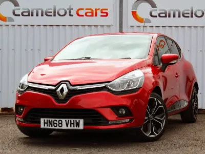 Used Renault Clio IV Iconic 2018 Red Hatchback