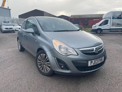 Second-hand Vauxhall Corsa 2013 Argintiu Hatchback