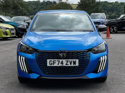 Used Peugeot 208 Allure 99 HP (72 kW) 2024 Blue Hatchback