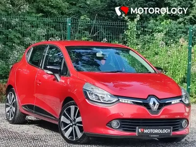Used Renault Clio Dynamique 90 HP (66 kW) 2016 Red Hatchback