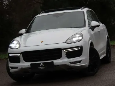 Used Porsche Cayenne 2017 White SUV