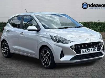 Used Hyundai i10 Premium 84 HP (61 kW) 2022 Silver Hatchback