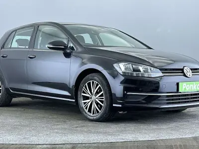 Used VW Golf VII SE 125 HP (91 kW) 2017 Black Hatchback