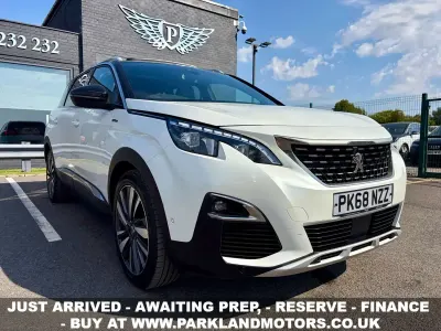 Used Peugeot 5008 Premium 130 HP (95 kW) 2018 White SUV