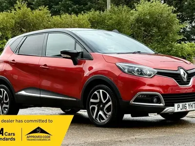 Used Renault Captur Signature 90 HP (66 kW) 2016 Red/black SUV