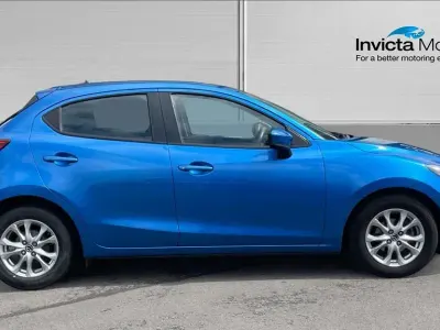 Used Mazda 2 73 HP (53 kW) 2018 Blue Hatchback
