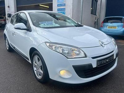 White Used 2011 Renault Mégane III Dynamique Hatchback | £2,895 (Fair price)