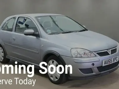 Second-hand Vauxhall Corsa Design Edition 80 CP (58 kW) 2005 Argintiu Hatchback