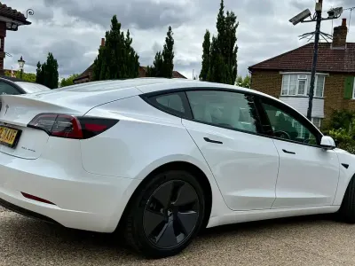 Used Tesla Model 3 Long Range AWD 366 kW (498 HP) 2021 White Sedan