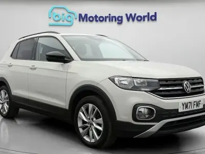 Usado VW T-Cross Active 110 CV (80 kW) 2021 Gris SUV