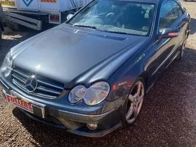 Käytetty Mercedes CLK200 2009 Harmaa Coupe - kaksiovinen