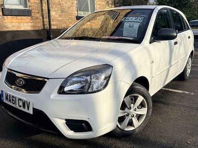 White Used 2011 Kia Rio Hatchback | £2,399 (Good price)