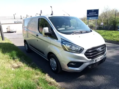 Używany Ford Transit Custom Trend 105 KM (77 kW) 2022 Srebrny Van