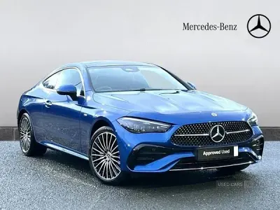 Begagnad Mercedes CLE300 AMG Line Premium Plus 2025 Blå Sportkupé