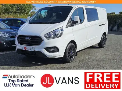 Used Ford Transit Custom Limited 130 HP (95 kW) 2022 White Van