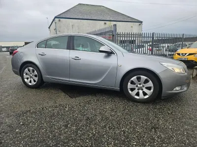 Used Vauxhall Insignia SRi 160 HP (117 kW) 2011 Silver Hatchback
