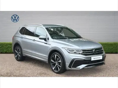 Używany VW Tiguan Allspace R-line 150 KM (110 kW) 2022 Srebrny SUV