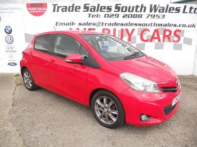 Used Toyota Yaris Multidrive S 99 HP (72 kW) 2012 Red Hatchback