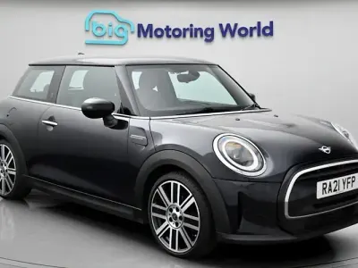 Used Mini Cooper Exclusive 136 HP (100 kW) 2021 Blue/black Hatchback