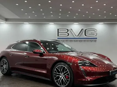 Begagnad Porsche Taycan Sport Turismo 389 kW (530 HK) 2022