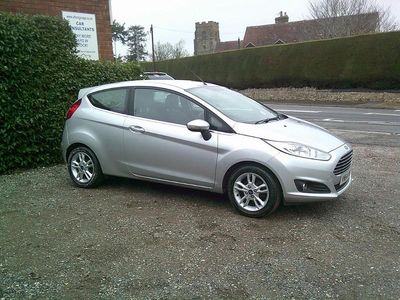 Used Ford Fiesta Zetec 2014 Silver Hatchback