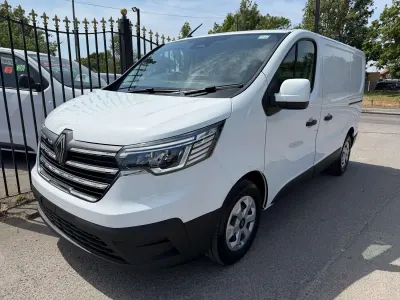 New Renault Trafic 130 HP (95 kW) 2026 White MPV