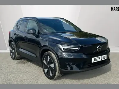 Usado Volvo EX40 Plus 185 kW (252 CV) 2025 Negro SUV
