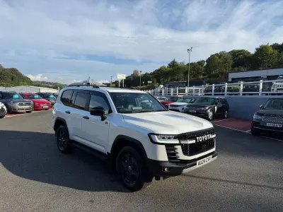 Used Toyota Land Cruiser Sport 309 HP (227 kW) 2024 White